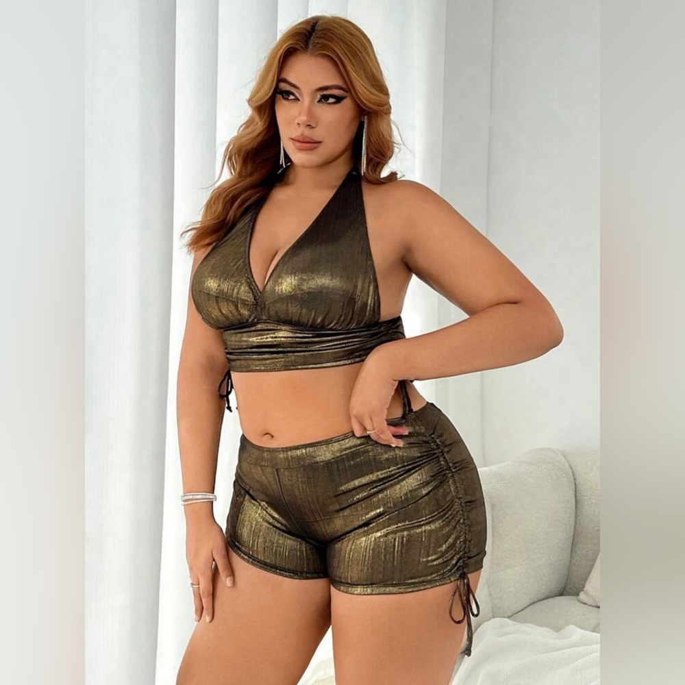 SHEIN Swim BAE Plus Size Halter Neck Metal Texture Swimsuit Set